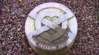preview picture of video 'Burial Site Of Heart Of Robert The Bruce Melrose Abbey Scotland'
