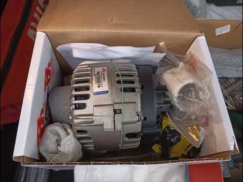 Rescuing a Land Rover Freelander from the snow....