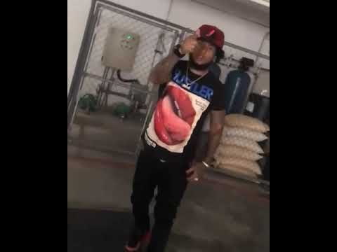 lolo en el microfono frestyle hee sido amigo de mi enemigo