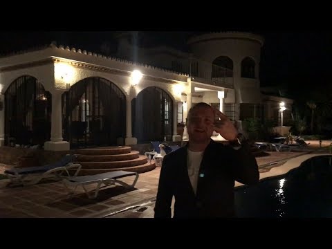 REINIS KAPONE DEBIJAS ALBUMS "KATAFALKS" (PROMO VIDEO)