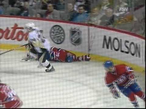 Matt Cooke crosschecks Andrei Markov in the lower back