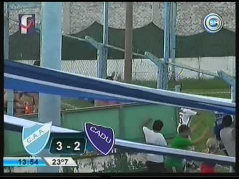 Argentino 5 - Defensores Unidos 2, Primera C 2009/10, Fecha 25