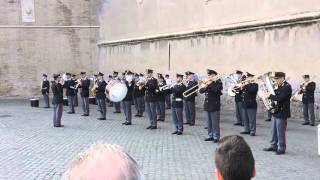 Banda della Polizia cover &quot;La Vita Com&#39;è&quot; di Max Gazzè