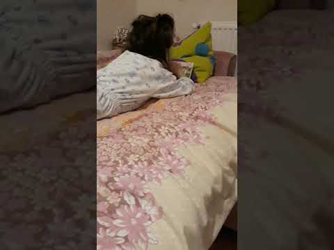 keshtu lexohet nje liber me shum vullnet kitap boyle okunur bugunun cocuklari