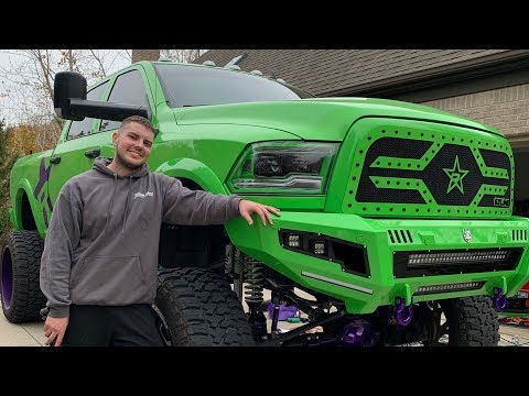 I Built a SEMA TRUCK in my DRIVEWAY!!!