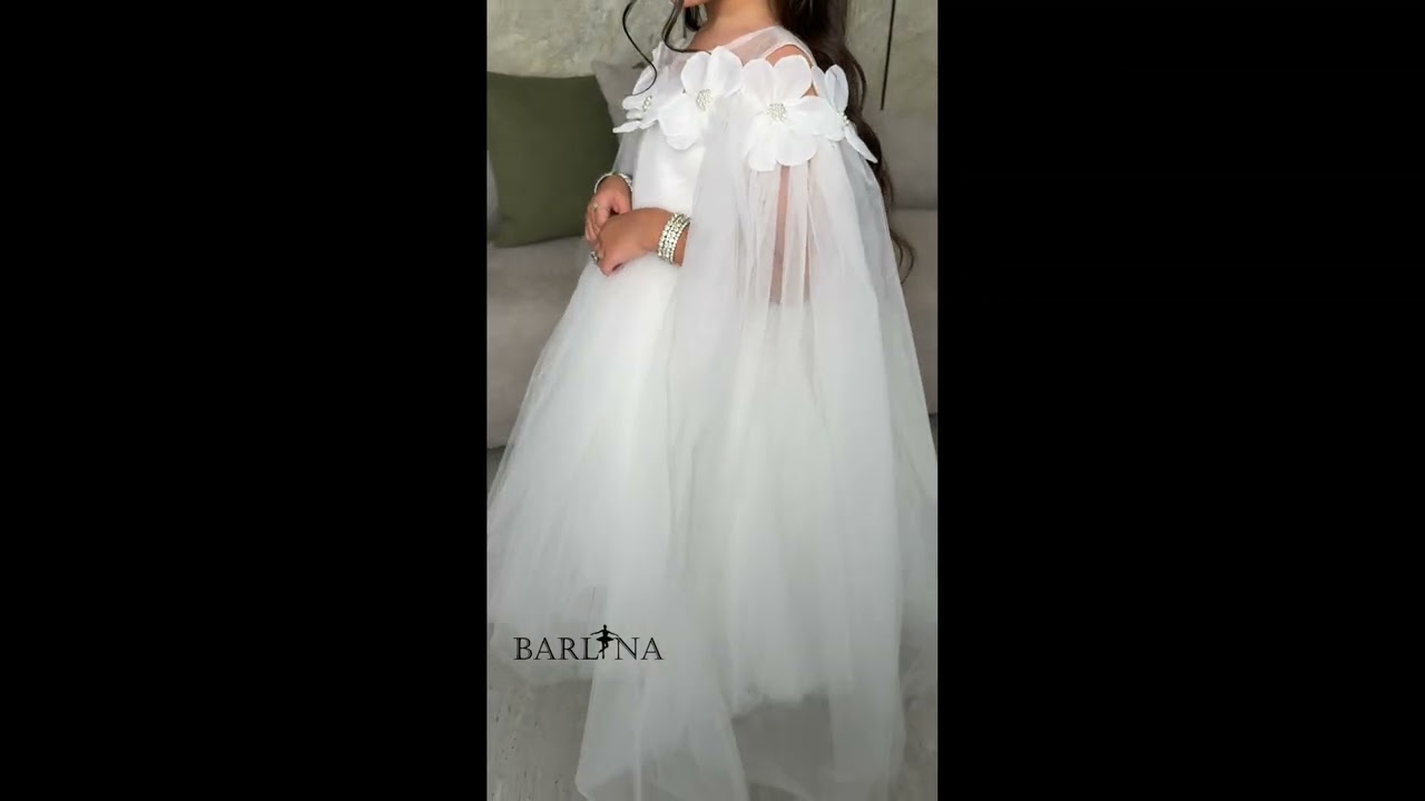 فستان أبيض ملكي بناتي بورود على الأكتاف - سنة