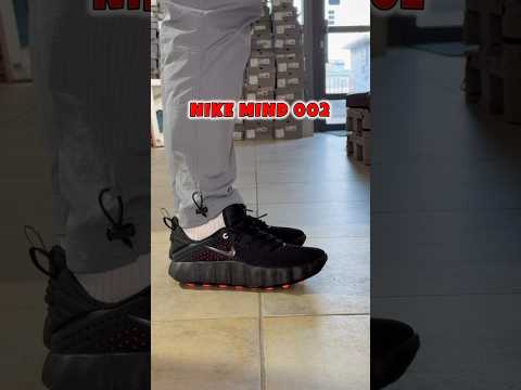 фото nike mind 002 'black hyper crimson' 0