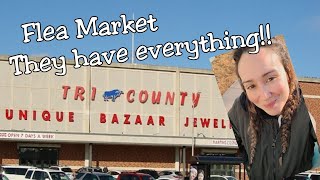 We went to our Tri-County Flea Market! Our Christmas tree is here! Vlogmas day 5