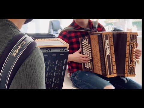 Pri sosedovih na obisku