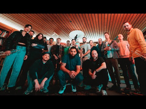 Curse & AHORN - Waffen