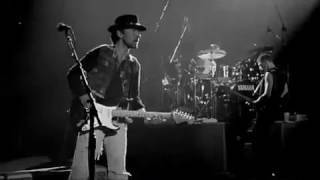 [1983] U2 - SUNDAY BLOODY SUNDAY (live Rattle And Hum, 1988)