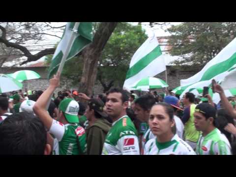 "la 18   descontrolado hd" Barra: Los de Siempre • Club: Oriente Petrolero • País: Bolívia