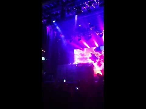 Kaskade vs Nicky Romero -- Angel On My Stronger (Kaskade Mash Up)