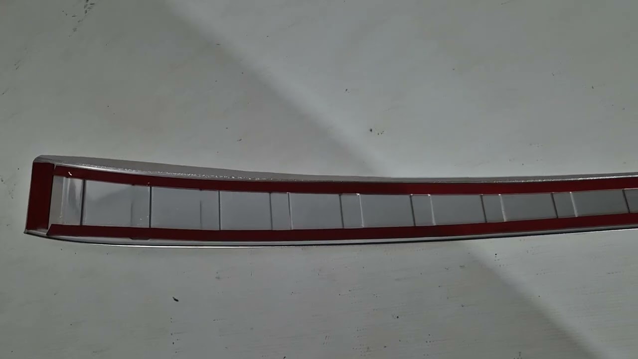 Накладка на задний бампер Carmos нержавейка Video 2