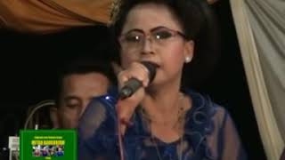 Download lagu II KIDUNG '45 II ARTS SUNDA JAIPONG (Mitra Kadeudeh) mp3 Download lagu II KIDUNG '45 II ARTS SUNDA JAIPONG (Mitra Kadeudeh) mp3