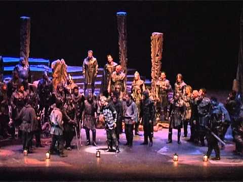 Il trovatore - Verdi - Mario De Salvo canta / sings Ferrando - Allerta...!