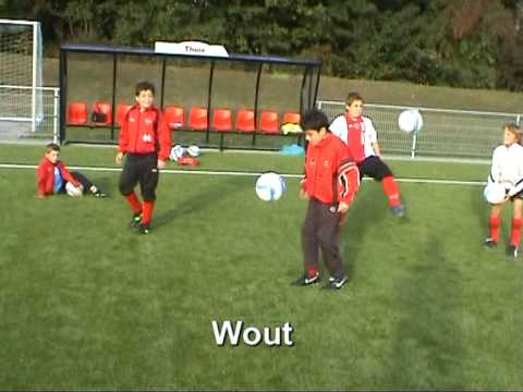 De Treffers D2 houdt een balletje hoog