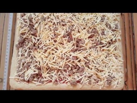 Grandiosa Homemade Style Frozen Pizza with Minced meat