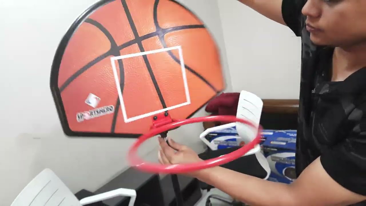 Ensemble 2 en 1 Jeu de basket-ball avec jeu de fléchettes video thumbnail