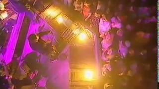 Black Grape - Reverend Black Grape - live on TFI Friday S1E2