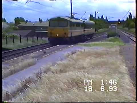 INTER CITY. class 87 Passing Leyland  Station18 6 93.Neil Hayton railway memories