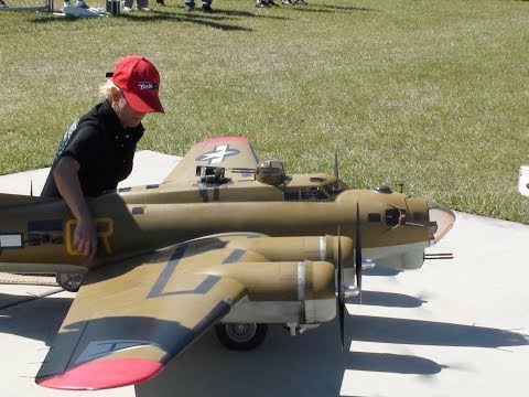 HUGE RC B-17 + A AMAZING save!!!