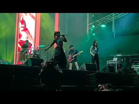 Sara Hebe - Jeni - Live 30/04/2022 Quilmes Rock