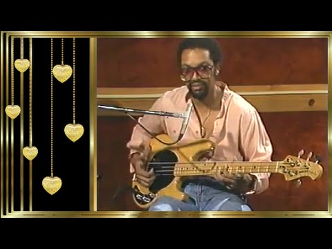 Louis Johnson * ♫ * "Instructional DVD For Bass" ༺🌷༻