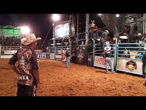 Locutor Júlio Henrique em Oscar Bressane