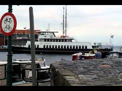 Lijndienst Urk - Enkhuizen De Zuiderzee vaart haven Urk binnen 31-07-2012 19:09 uur