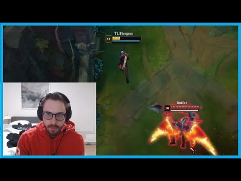 Corki Getting Pushed Back To Base At Level 2