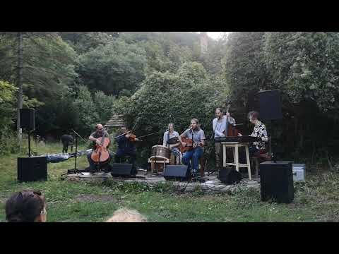 Kollár-Klemencz Kamarazenekar - Ég az erdő