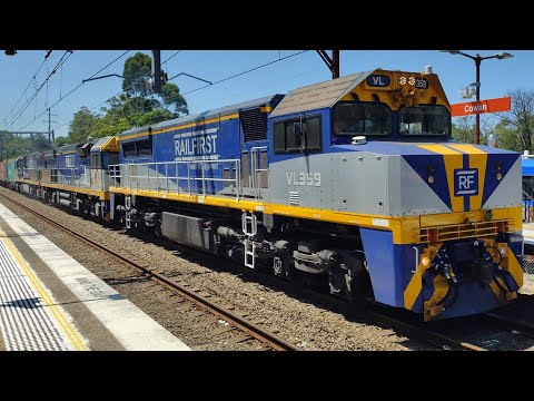 5MB4 - NR61, NR69, NR121 passing 4190 - VL359, CF4407, CF4408.