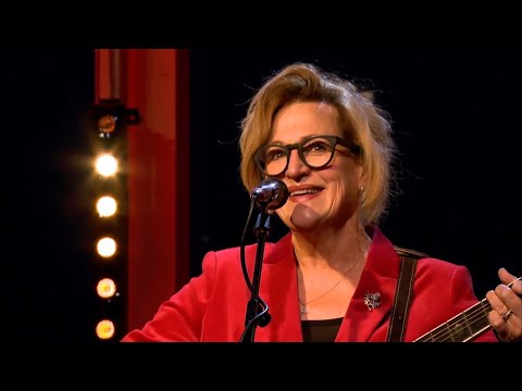 BARBARA DICKSON - CARAVAN SONG (Mike Batt) 1980 Hit Single (CARAVANS)