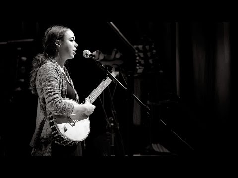 Sarah Jarosz - Build Me Up From Bones (Live at Celtic Connections 2015)