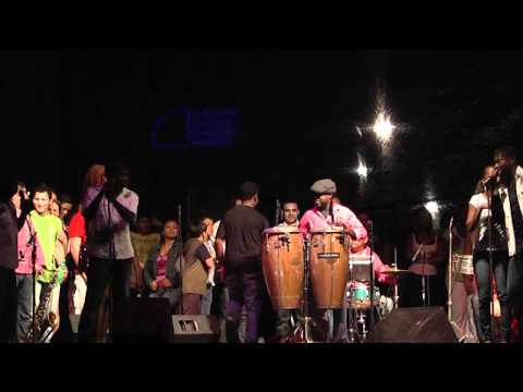 Grupo Kazzabe  Rebane Tuku Tukito  Noche de Estrellas 2011