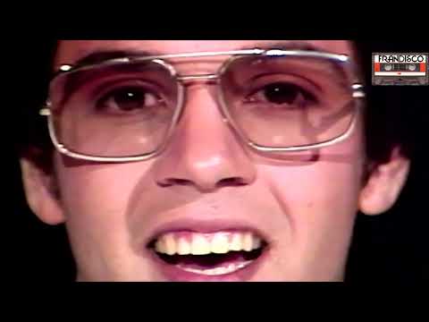 Óscar Andrade    Noticiero Crónico    STEREO FLAC