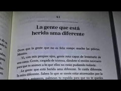 ✍️ Lorena Pronsky de su libro 'Rota se camina igual'. 🎙️ Adrián Malfert.