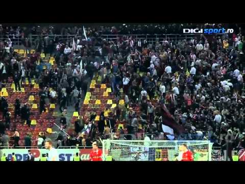 Troubles during Dinamo Bucuresti vs. Rapid Bucuresti 11.04.2015