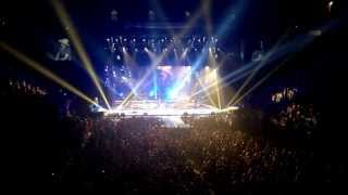 Jason Aldean plays Tennessee River