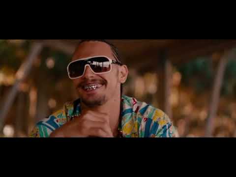 Spring breakers - Alien si fa conoscere