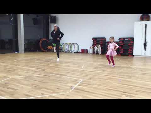 HT16 Gallops mit Lisa Kreativ Kindertanz