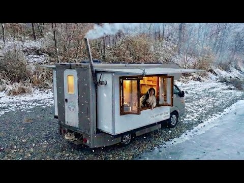 ❄️☔️ A night with my dog ​​in a cabin truck with a wood stove in the snow and rain[Comment Event]
