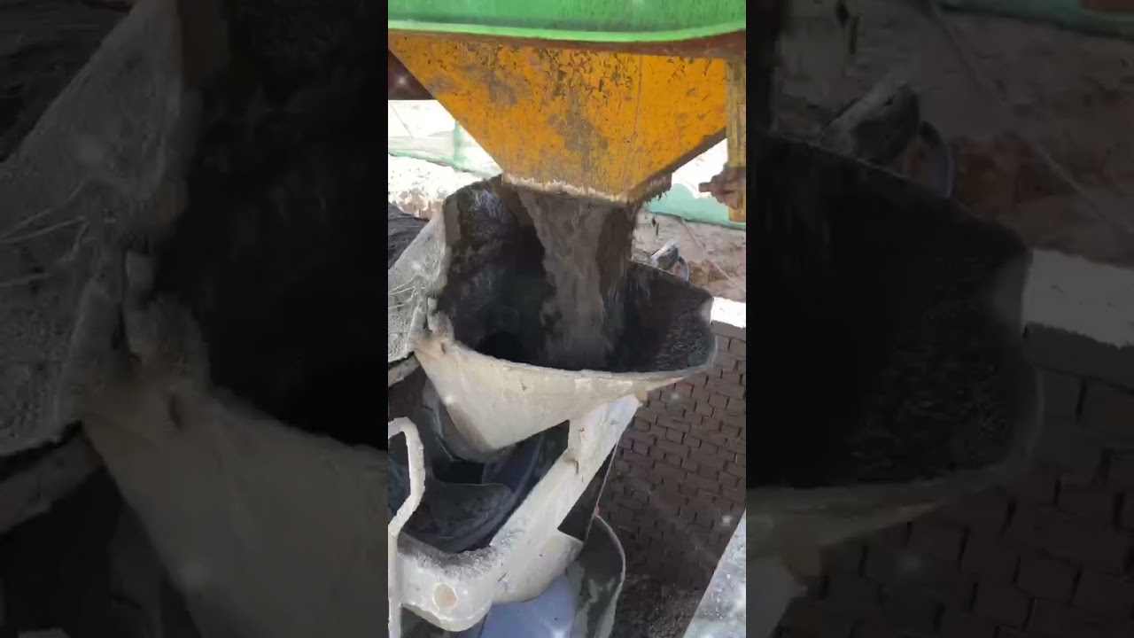 Mobile concrete batching plant