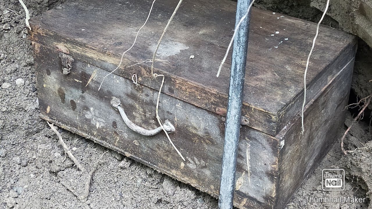 Putar video Yamashita treasure box found in the Philippines sekarang Yamashita treasure box found in the Philippines