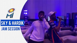 Surya & Hardik enjoy karaoke | सूर्य और हार्दिक का कराओके | Dream11 IPL 2020