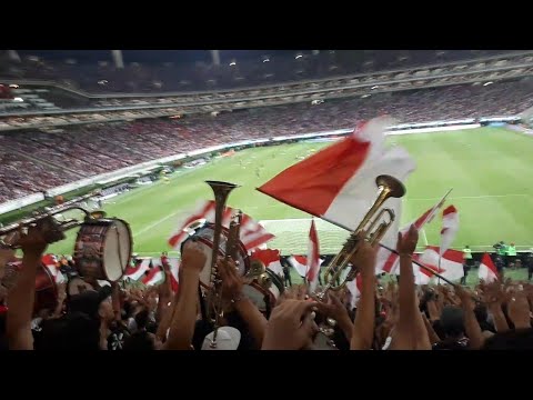 "Amargo! + Golazo de Alexis Vega desde la Porra - Chivas vs atlas AP 2019" Barra: La Irreverente &bull; Club: Chivas Guadalajara