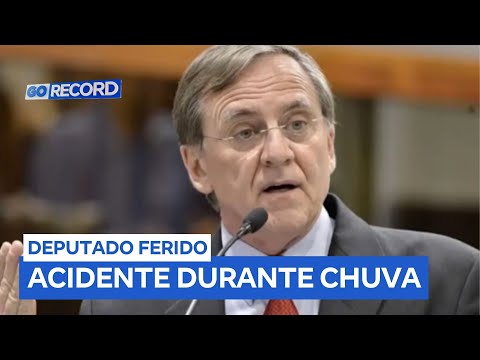 Ex-prefeito de Anápolis (GO) capota o carro e fica ferido durante forte chuva na BR-060