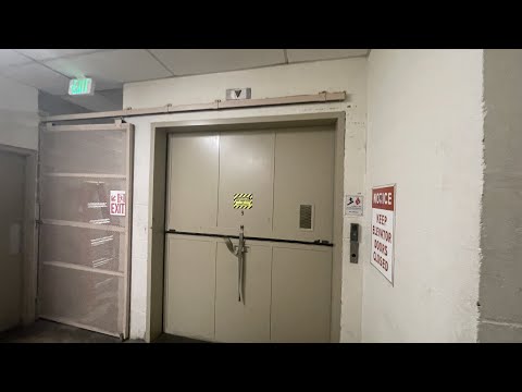 Dover Oildraulic EPCO Dry-Powered Hydraulic Freight Elevator @ Park City Center - Lancaster, PA