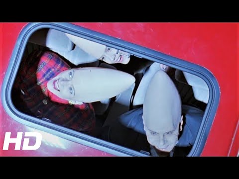 Coneheads: Going back to their home planet by space ship